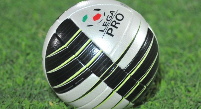 Lega Pro e Associazione Calciatori: “Stop alle attività fino al 3 aprile”