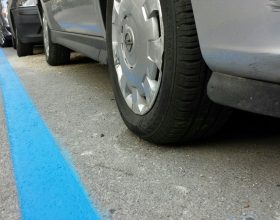 Anche a Valenza parcheggi gratuiti il sabato: si parte il 24 dicembre