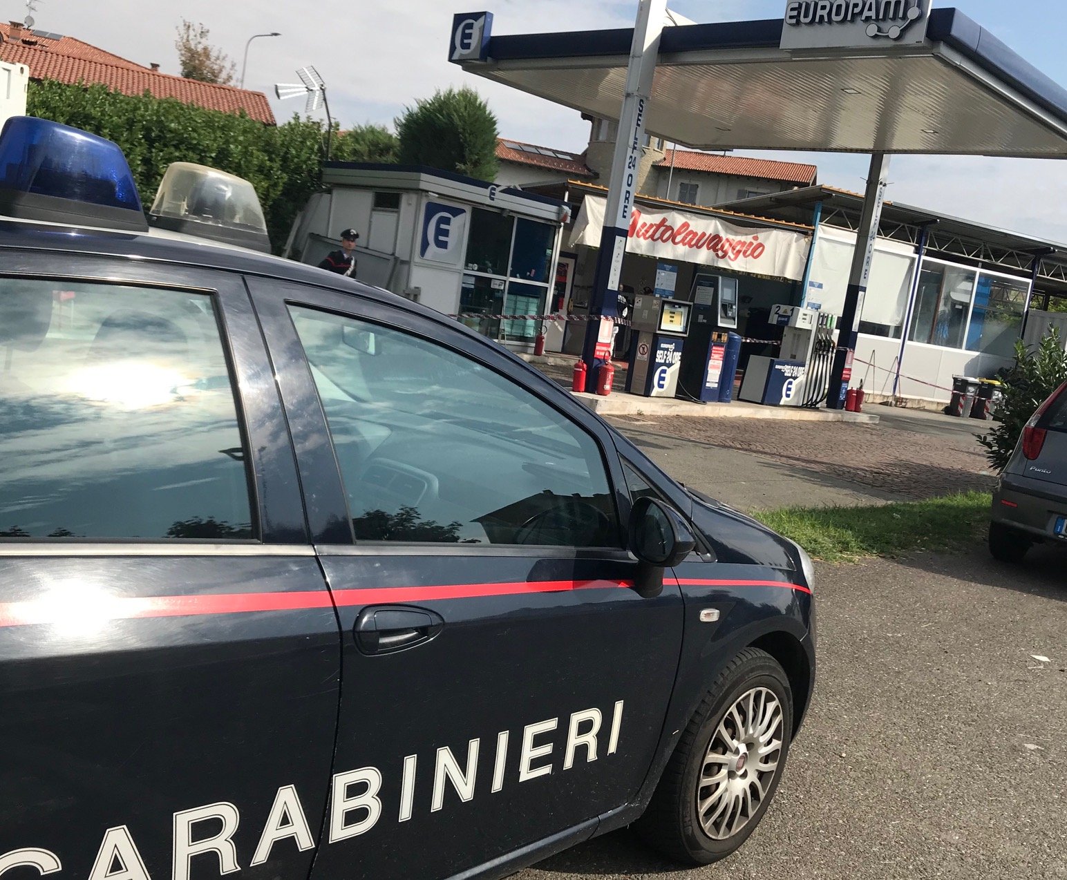 Titolare autolavaggio ferito a Basaluzzo da un colpo di arma da fuoco