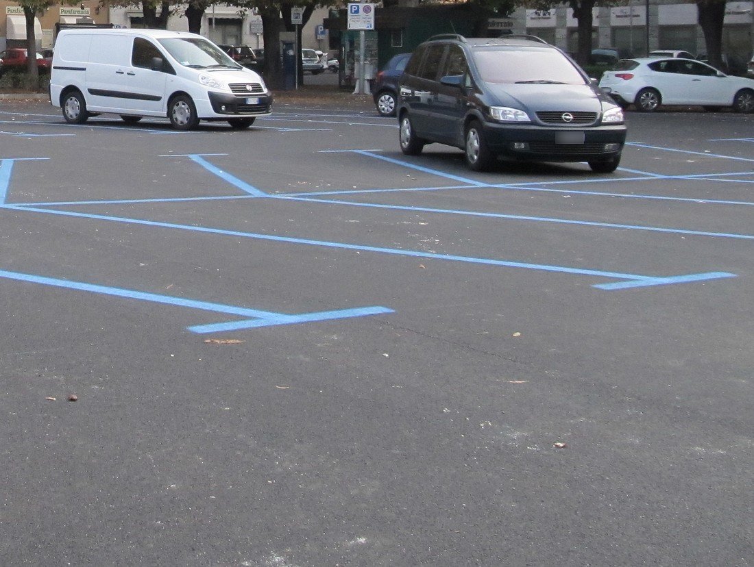 A Novi Ligure parcheggi gratis anche negli stalli blu dal 12 dicembre al 6 gennaio