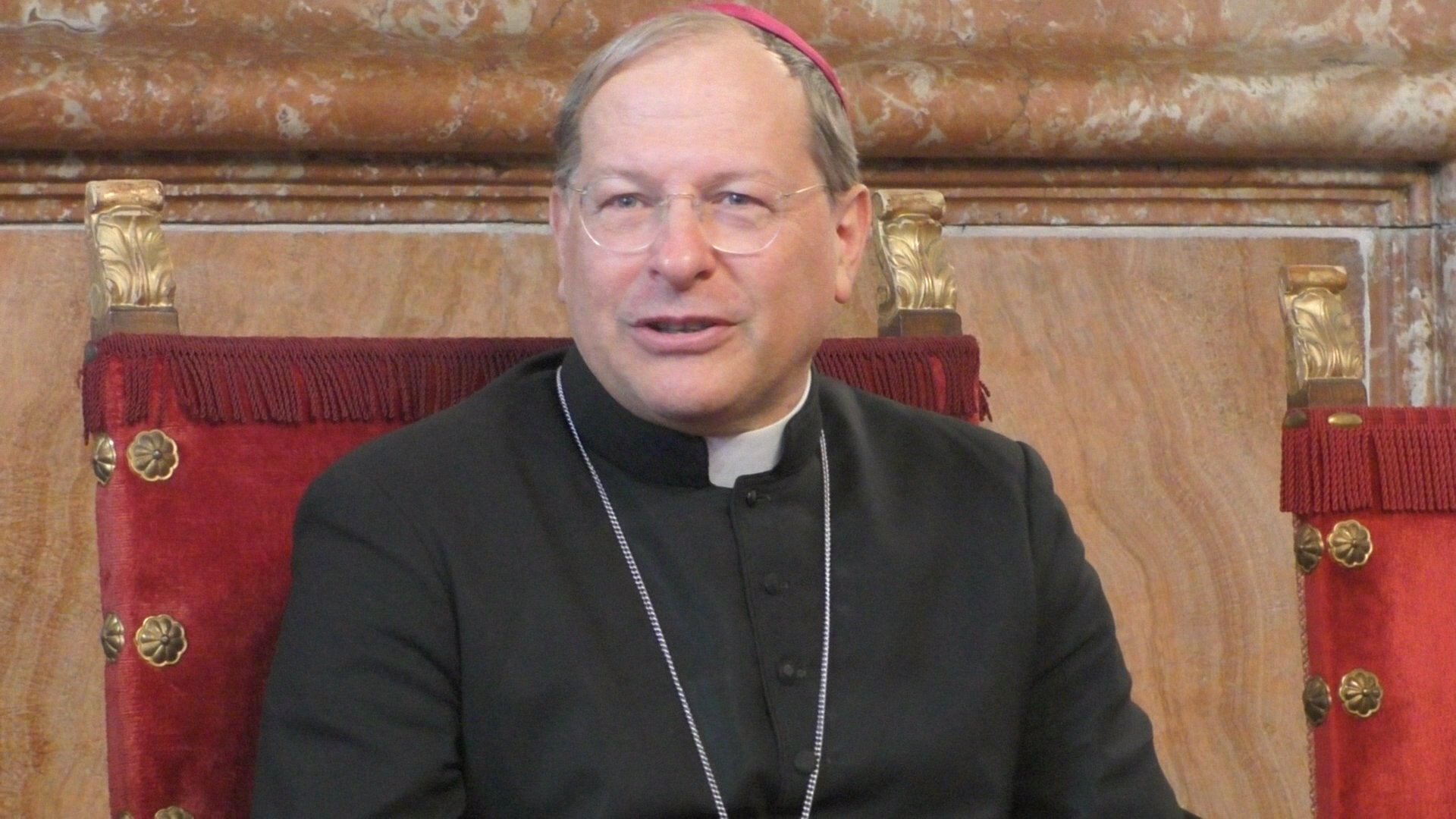 Vescovo Gallese sul no alle messe: “Io sono rigoroso. Serve prudenza, ha ragione il Papa”