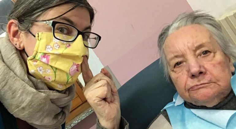 Il Gabbiano cerca sarte per produrre mascherine e tutelare gli anziani