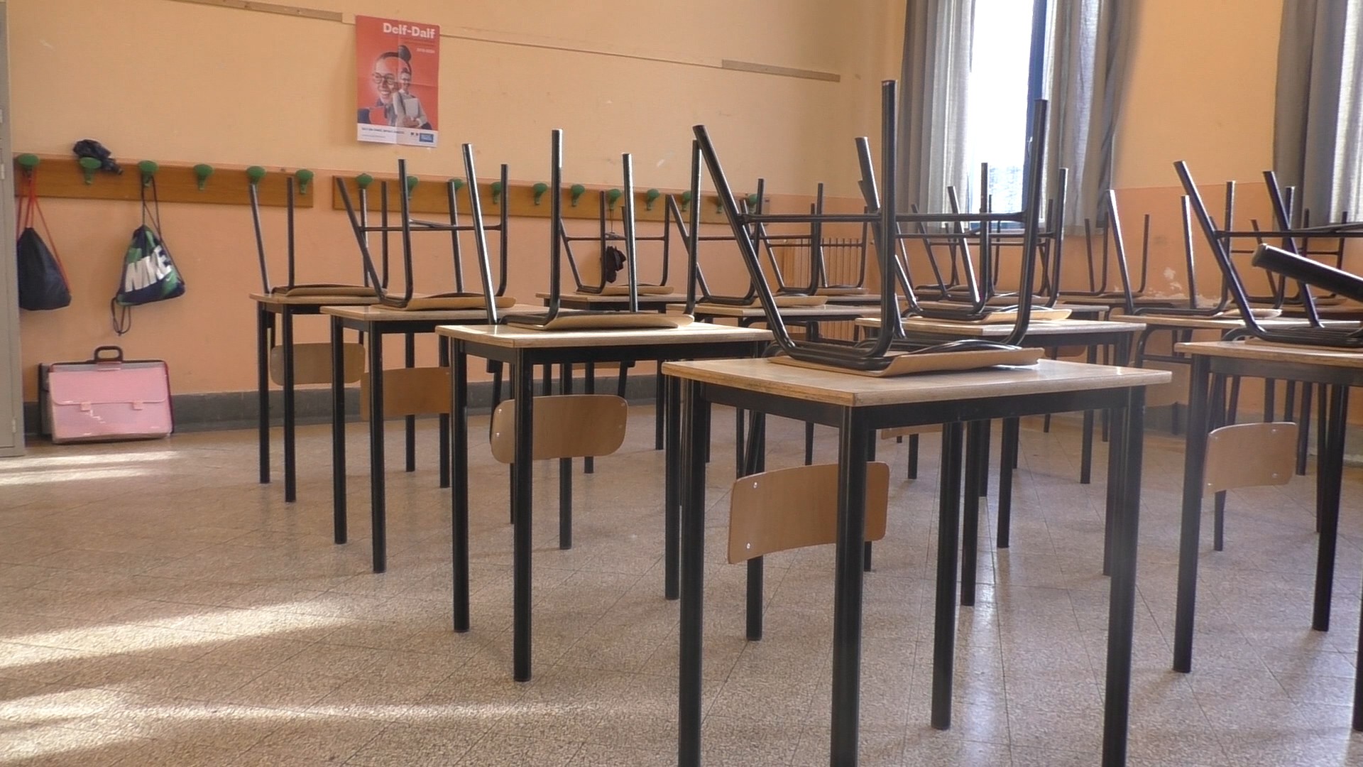 Covid a scuola: in provincia 10 classi in quarantena in più, 22 in totale. In calo i focolai