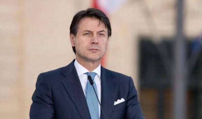 Conte annuncia altre “4 settimane di cassa integrazione” e nuovi aiuti
