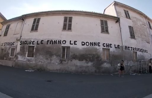 Non Una di Meno si “riprende” le strade: il messaggio in piazza S. Maria di Castello