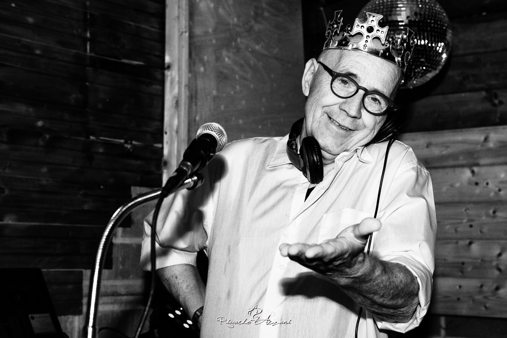 Auguri a Gildo Farinelli, il re della musica a Valenza: 70 anni sempre sulla cresta dell’onda