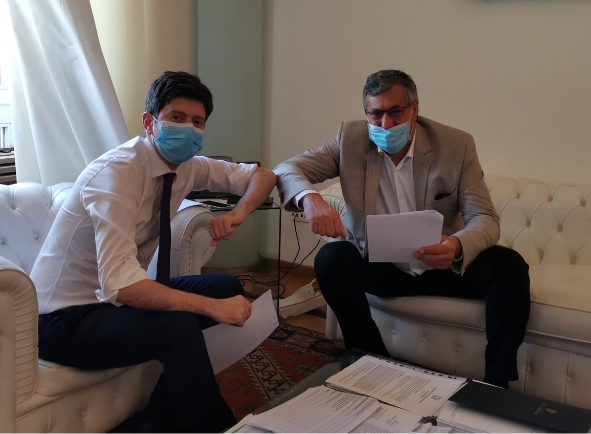 Sindacato Medici al Ministro Speranza e Icardi: “Incapaci di gestire la pandemia, avete fallito”