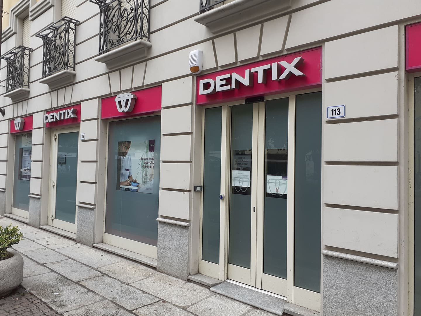 Fallimento Dentix, il Comune: “Clienti avranno linea preferenziale per appuntamenti medici”
