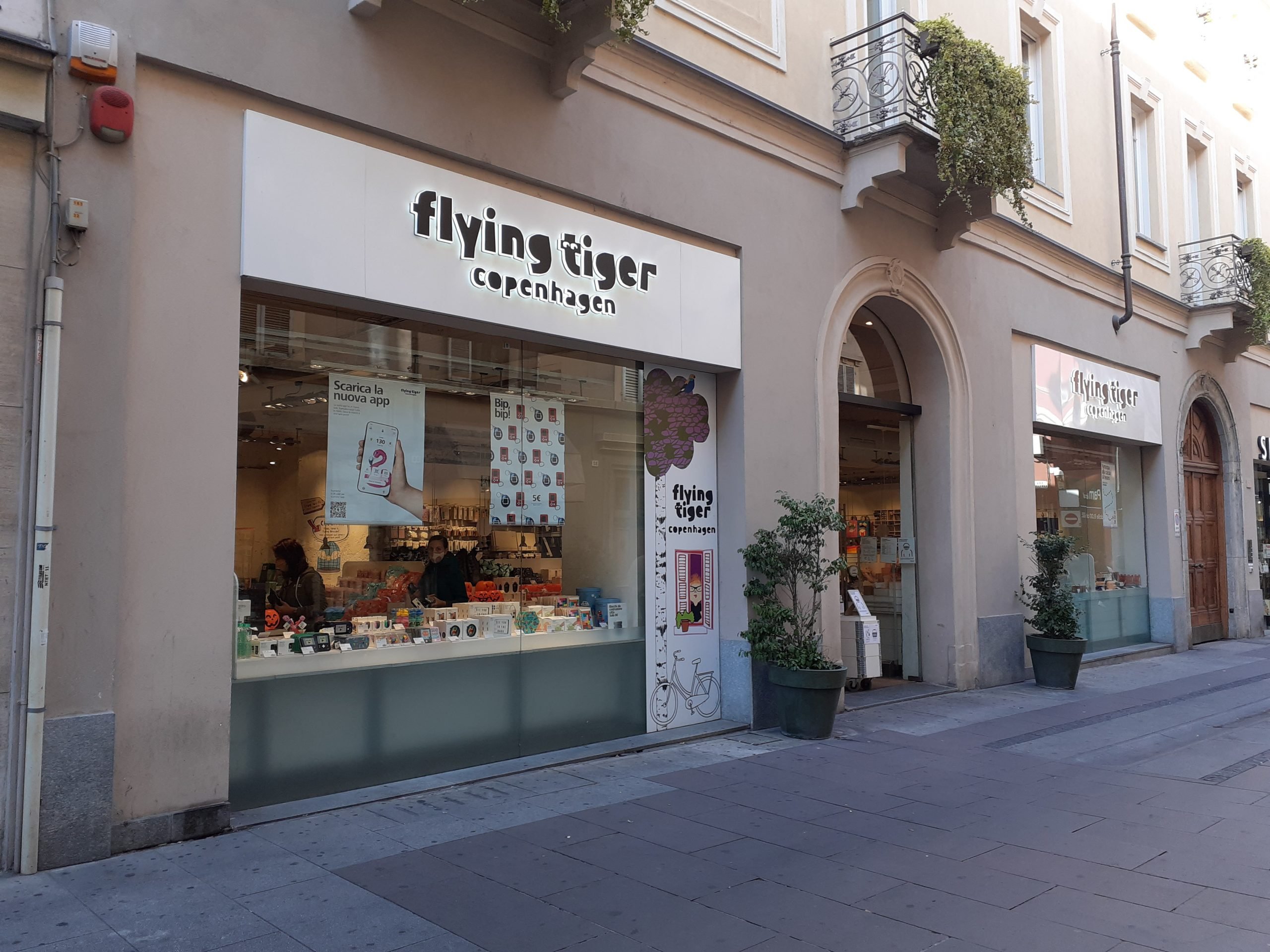 Un altro negozio che chiude ad Alessandria: a gennaio Flying Tiger non ci sarà più
