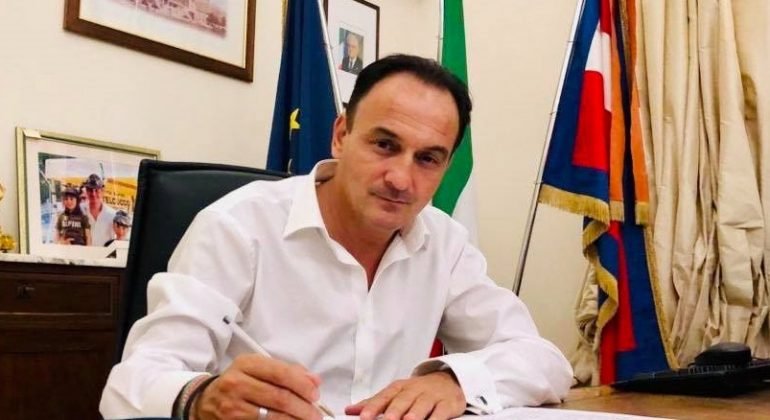 Cirio ha firmato un’ordinanza per far continuare la didattica a distanza in Piemonte