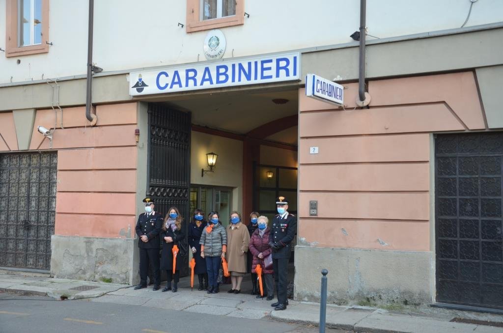 Caserma Carabinieri Alessandria arancione