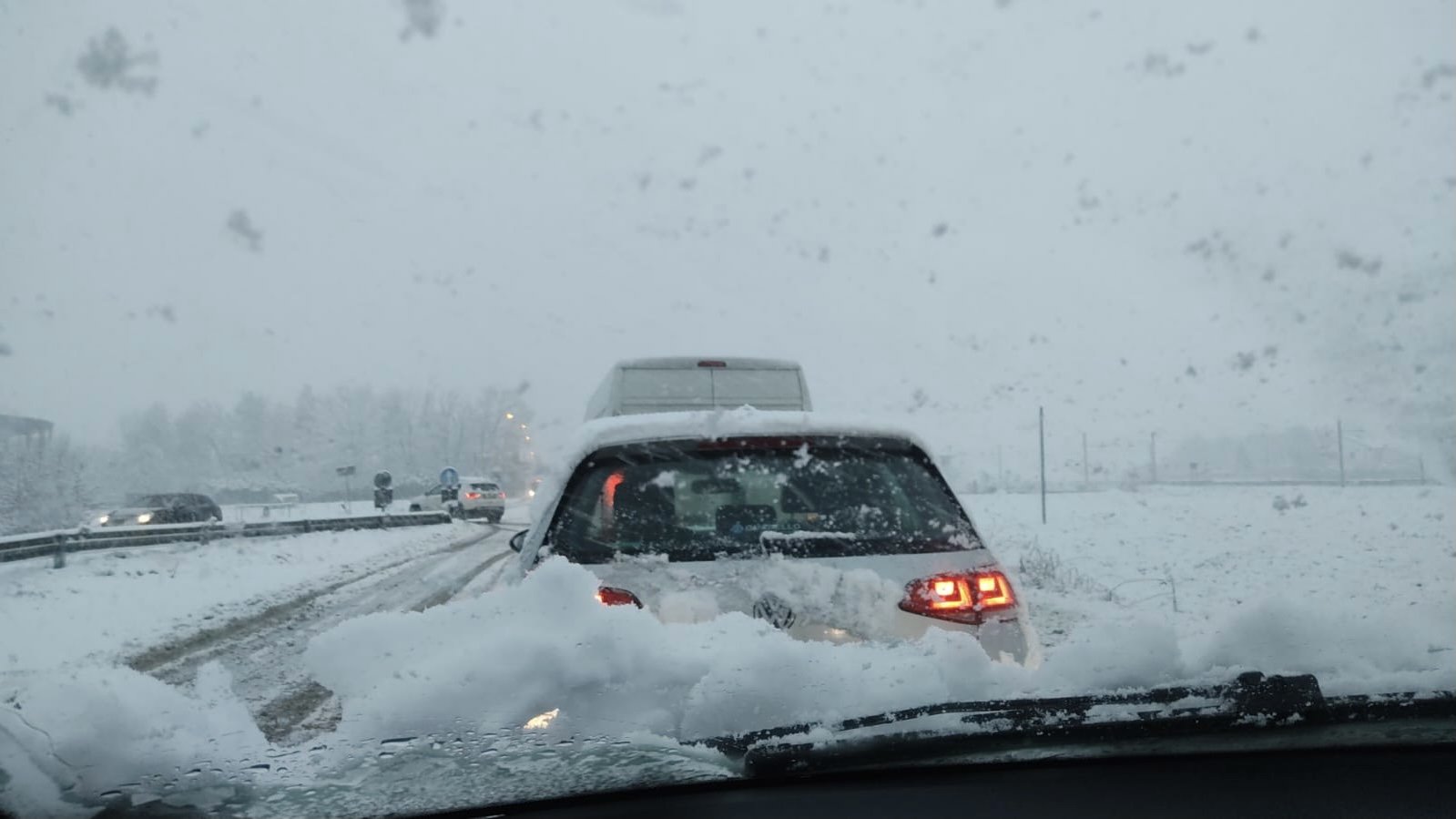 Emergenza neve: disagi al traffico sulle strade e autostrade [IN AGGIORNAMENTO]