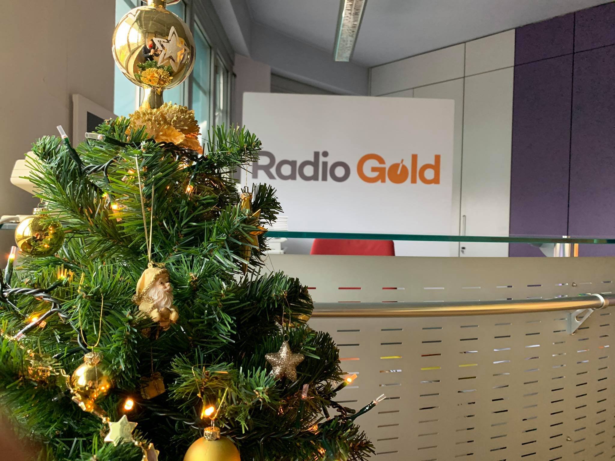 RadioGold non ti lascia solo nemmeno il 25 dicembre: dalle 9 alle 12 via allo speciale di Natale