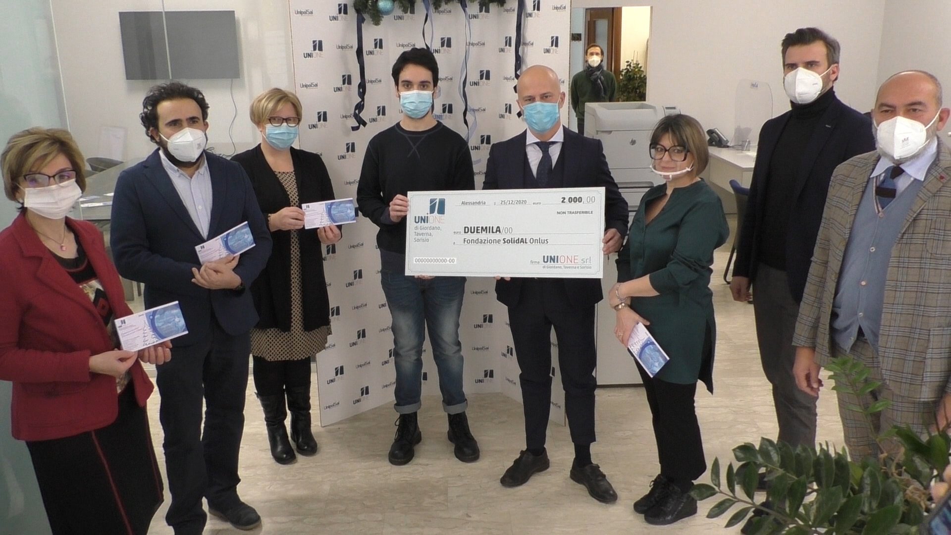 Agenzia di assicurazione UniOne dona 2 mila euro a Solidal per aiutare la ricerca sul mesotelioma