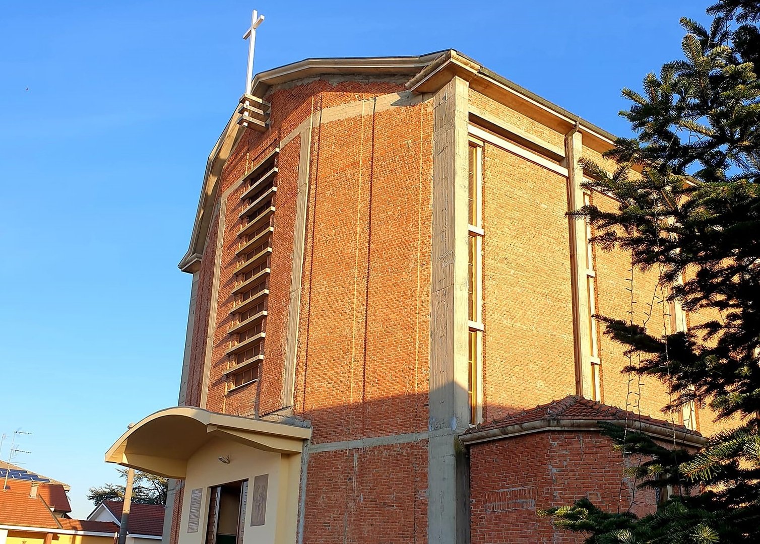 Alla Don Bosco torna la Croce caduta durante l’ondata di maltempo di agosto