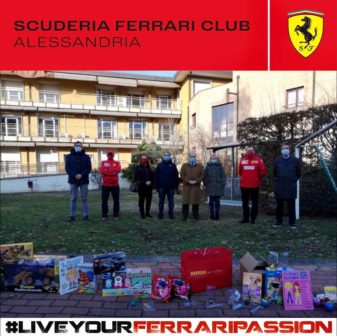 Giocattoli per i bambini di famiglie in difficoltà: il regalo del club Scuderia Ferrari al Cissaca