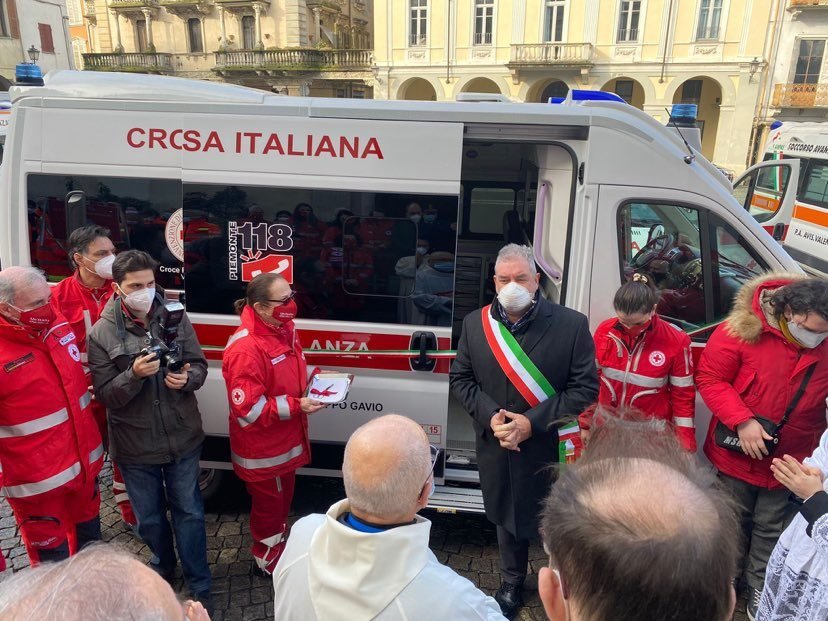 A Valenza il Gruppo Gavio dona alla Croce Rossa una ambulanza, intitolata a Carlo Milanese
