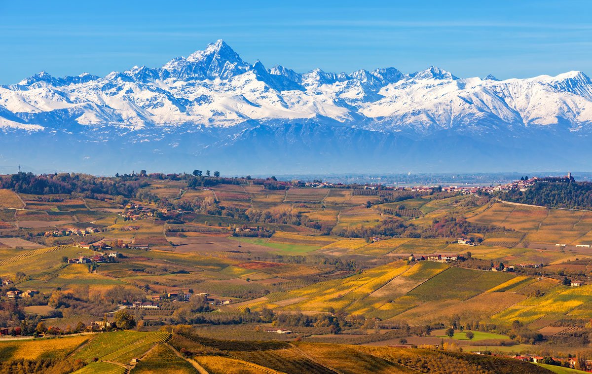 Nel 2020 le Langhe più forti di Borgogna, Chianti e Franciacorta: la situazione del turismo in Piemonte