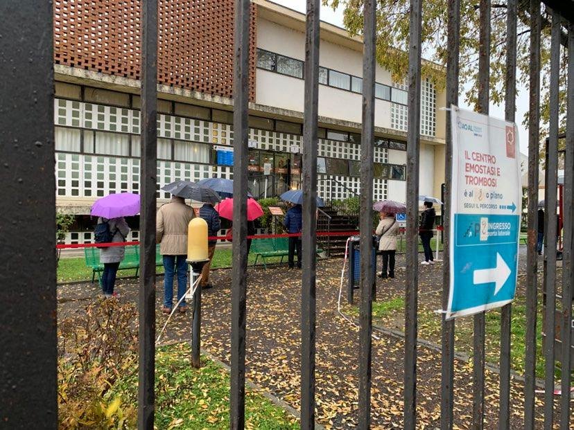 “Un riparo per gli anziani in coda davanti al Gardella”: gruppo Vivere in Fraschetta sollecita l’Ospedale