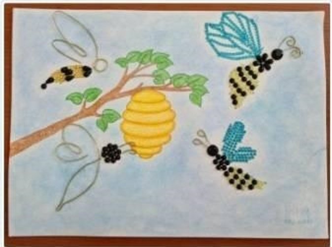 A Valenza una iniziativa dedicata alle api tra disegni dei bambini e prodotti delle aziende
