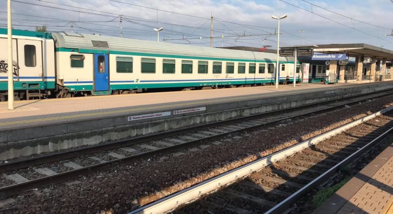 Continua a essere sospeso il traffico sulla tratta ferroviaria Acqui-Genova