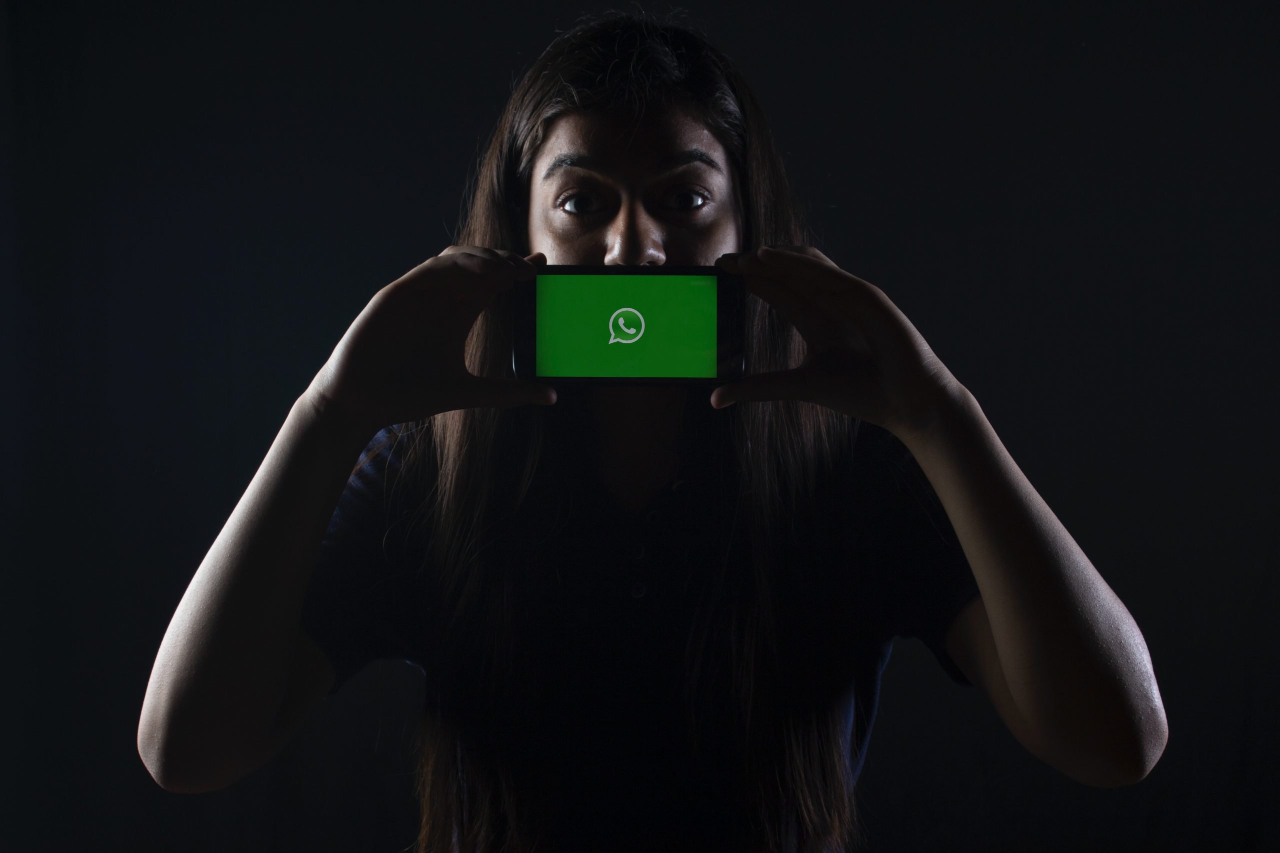 WhatsApp fa la rivoluzione: ecco come velocizzare i messaggi vocali