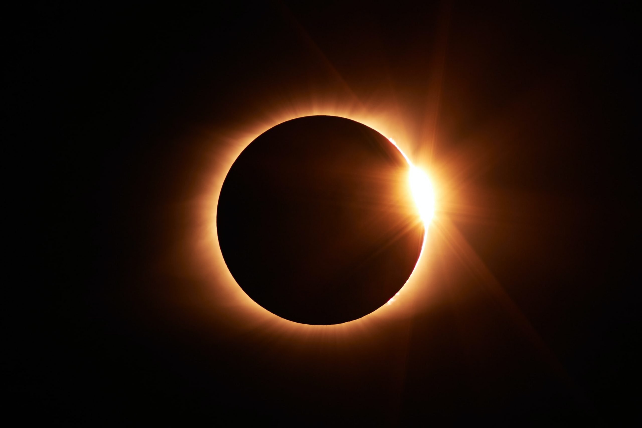 L’eclissi anulare di sole del 10 giugno 2021 sarà visibile anche in Piemonte