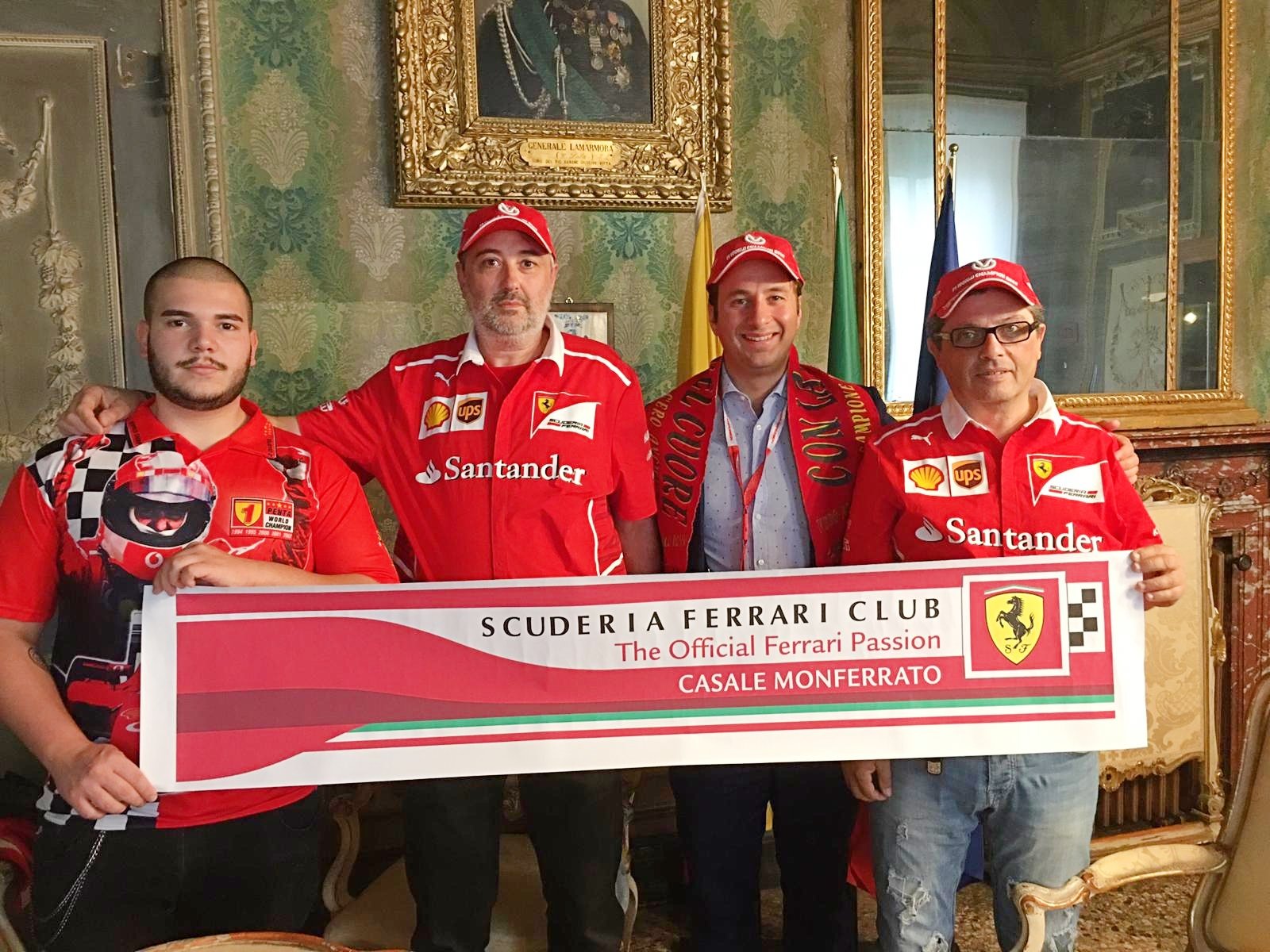 Domenica a Casale le Ferrari in piazza Castello