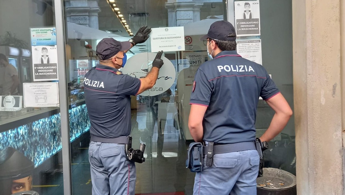 Violenta lite tra clienti: la Polizia chiude per un mese un locale in corso Roma ad Alessandria
