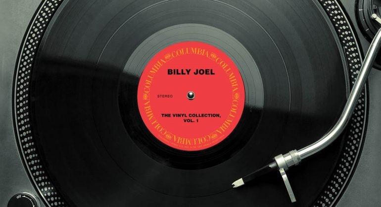 Billy Joel festeggia 50 anni di carriera con un box in vinile