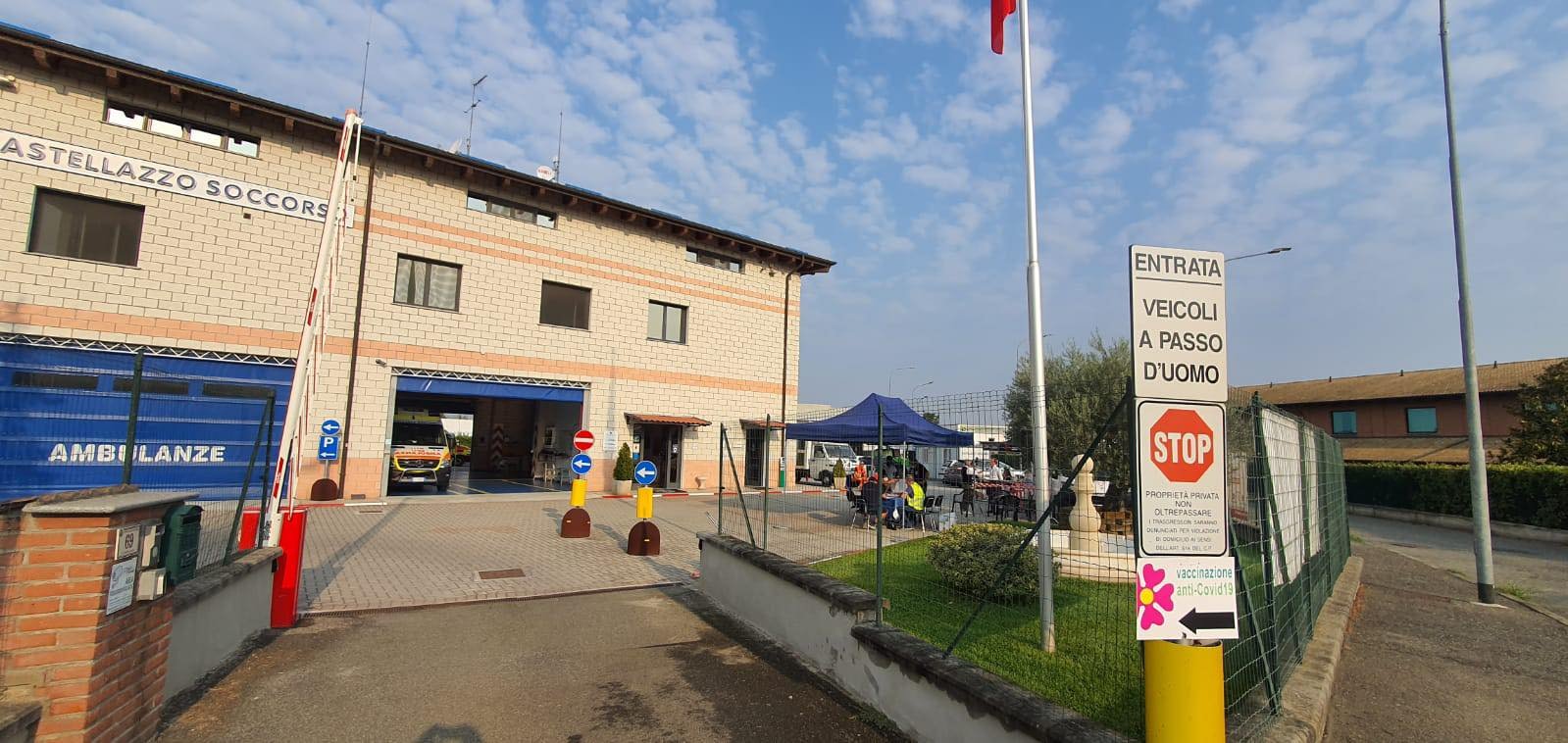Centro vaccini Castellazzo Soccorso: i nuovi orari da lunedì. Stop agli accessi diretti