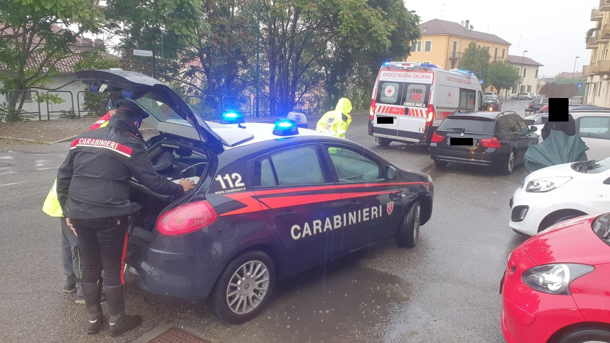 Minaccia di gettarsi dal ponte sul Po a Casale: salvata dai Carabinieri