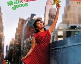 Norah Jones pubblica il suo primo album natalizio, I Dream Of Christmas