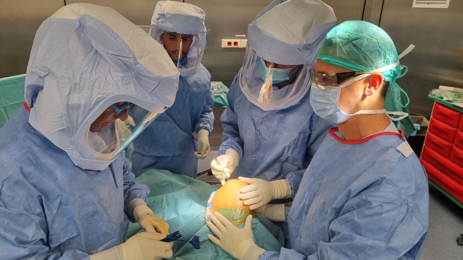 Una protesi al ginocchio personalizzata: Ospedale di Tortona tra i primi in Italia
