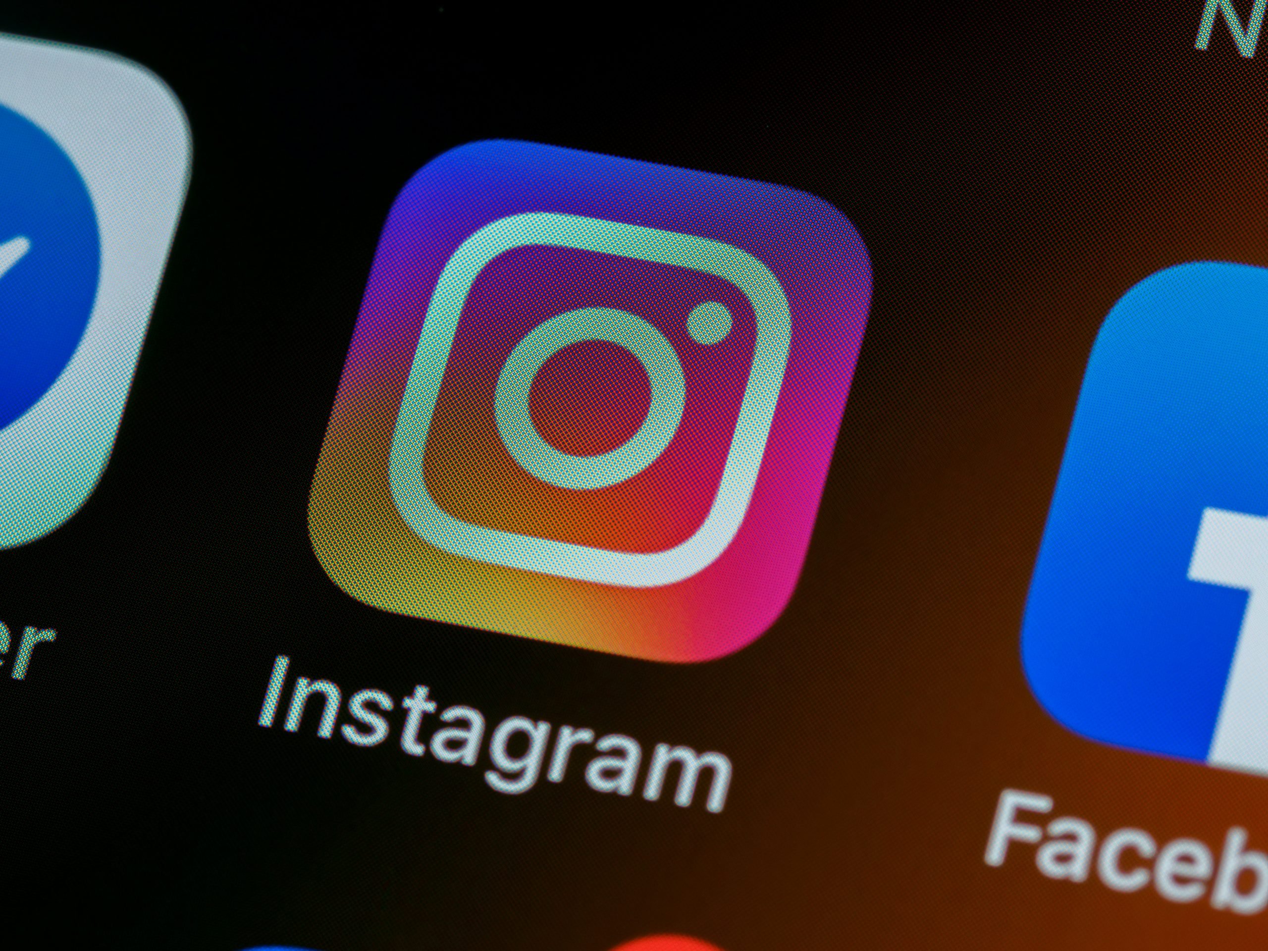 Perdita di followers e blocco account su Instagram: il social si scusa