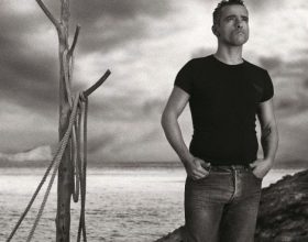 EROS21: proseguono le ristampre del catalogo di Eros Ramazzotti