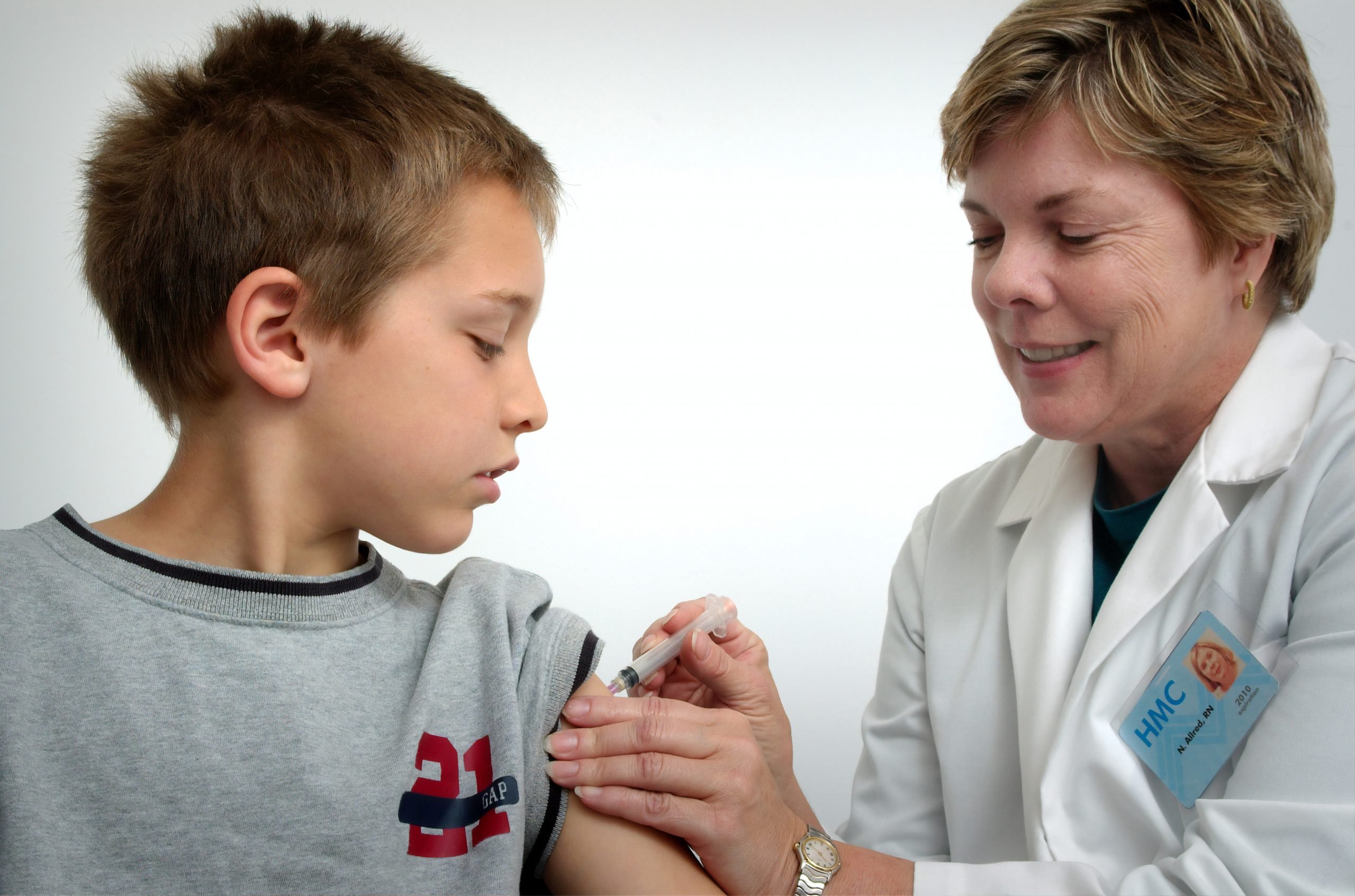 Vaccino ai bambini: previsti incontri con pediatri e scuole per sensibilizzare le famiglie