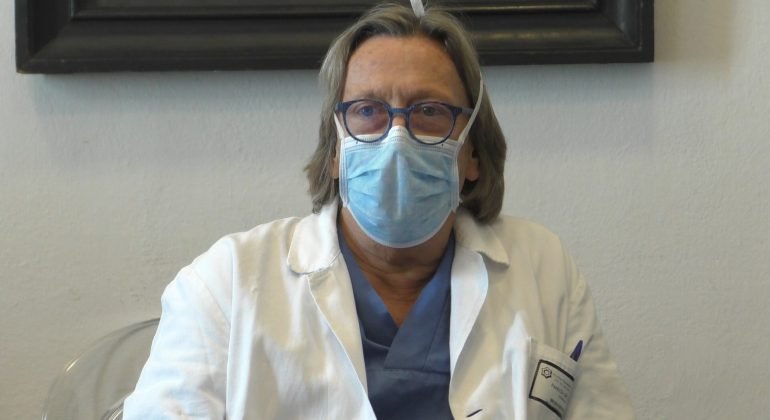 Tumore al seno, il ruolo del chirurgo plastico dell’Ospedale di Alessandria: “Ripristino la normalità”
