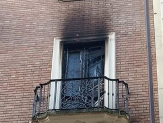 Botti di Capodanno: a fuoco una tapparella in via Dante ad Alessandria