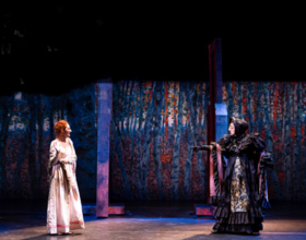 “Orgoglio e pregiudizio” con Arturo Cirillo al Teatro Fraschini di Pavia