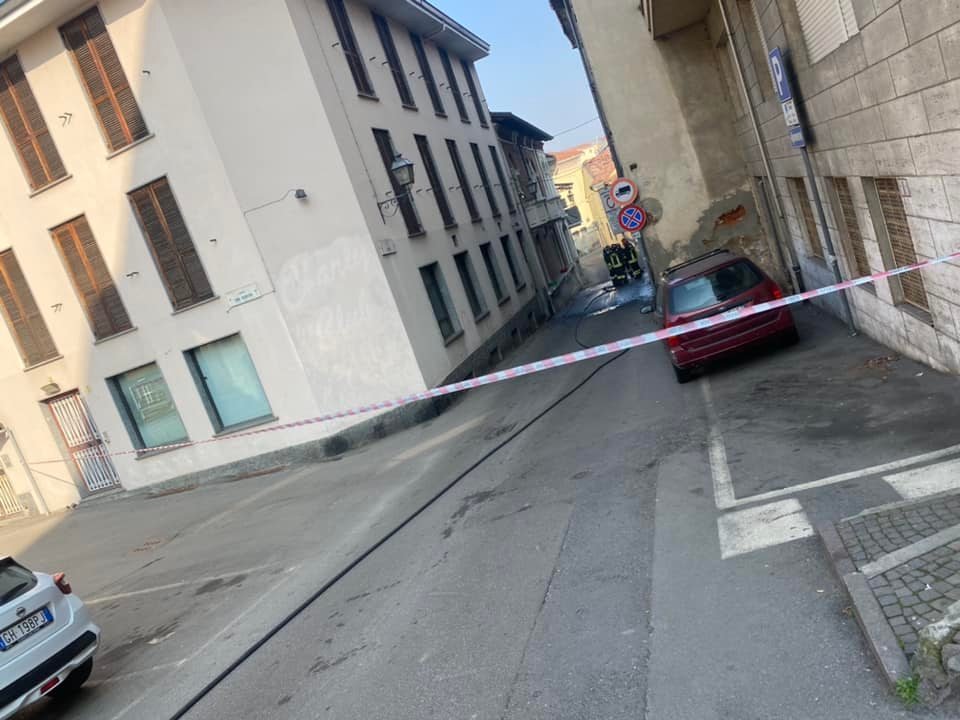 Fuga di gas in via Cavour a Valenza: Vigili del Fuoco in azione
