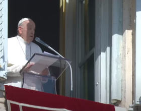Papa Francesco ringrazia Vignale Monferrato durante l’Angelus per l’aiuto al migrante Jhon