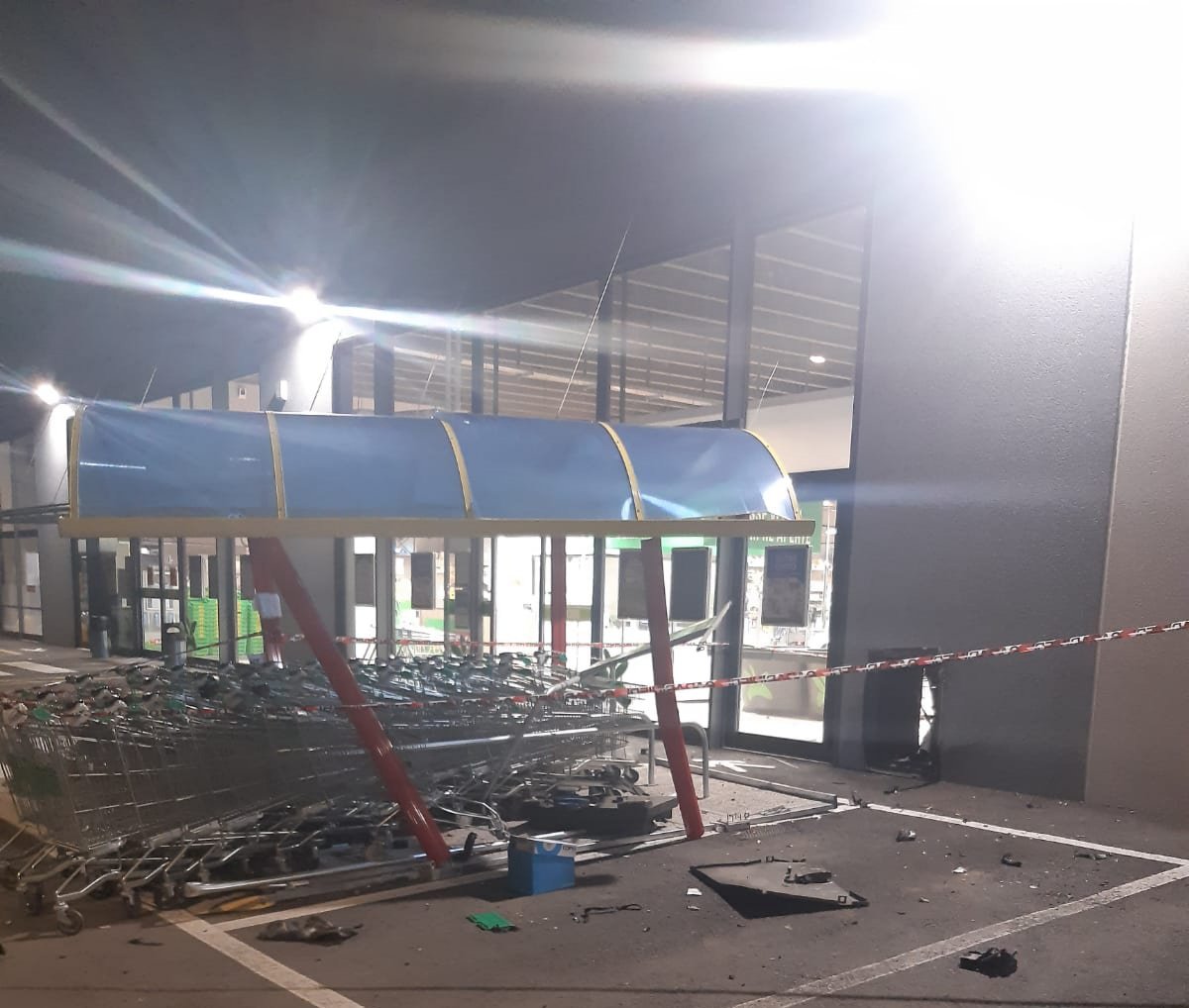 Furto nella notte al supermercato di Villalvernia: sventrata la cassaforte con l’esplosivo