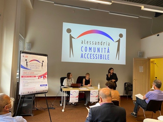 Ad Alessandria il progetto per rendere negozi e servizi davvero accessibili alle persone con disabilità sensoriali