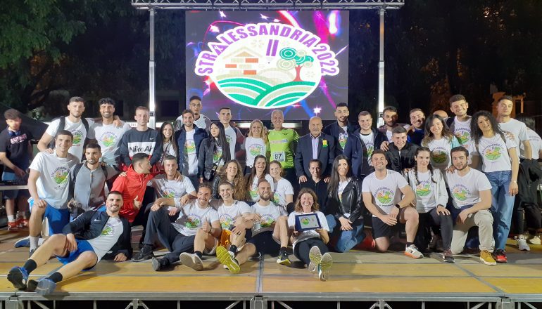 StrAlessandria da record: 5 mila magliette vendute. Istituto Saluzzo-Plana il gruppo più numeroso [FOTO]