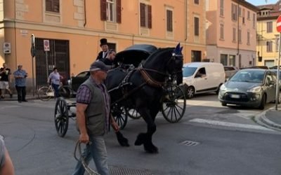 Una carrozza in via Savonarola per le riprese del film “Cento Cuori” su Madre Clelia Merloni