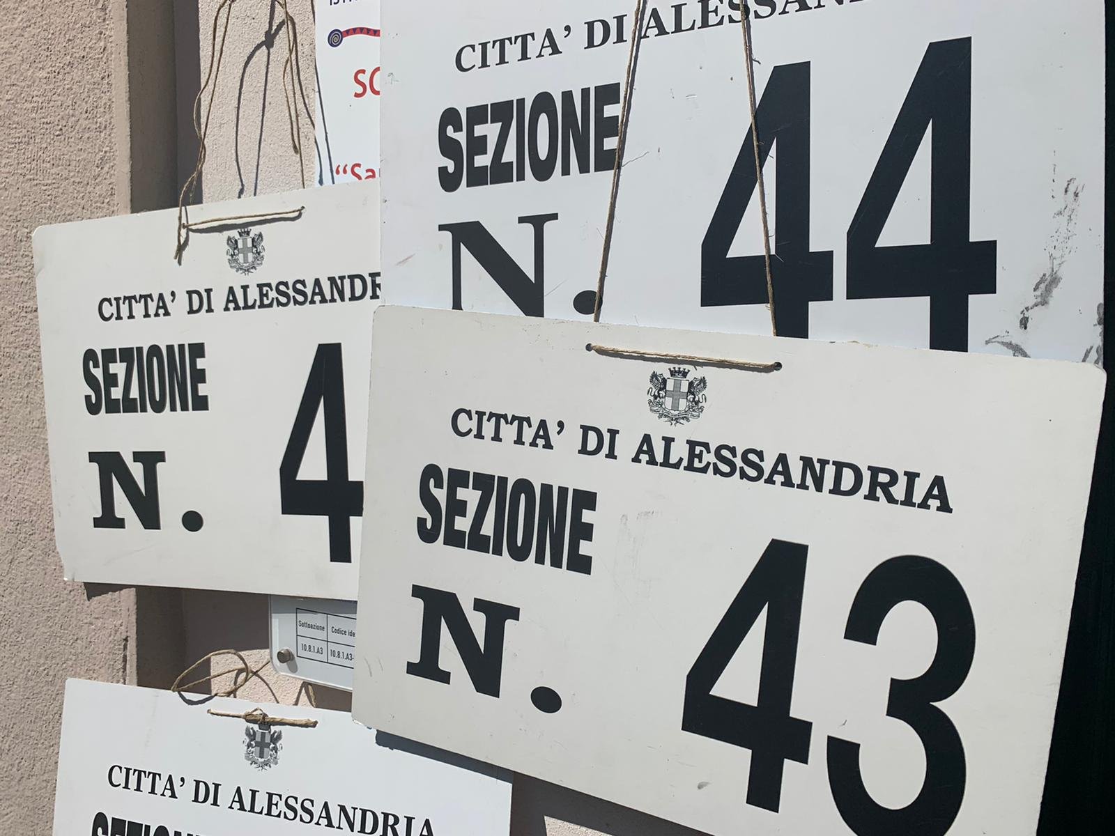 Ballottaggi ad Alessandria e Acqui: come si vota. Dalle 22.30 #MaratonaGold per scoprire i nuovi sindaci
