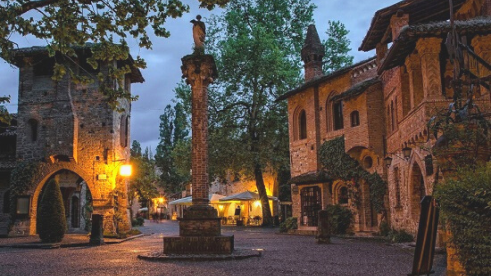 La notte dei Cavalieri 2022 nel borgo medievale di Grazzano Visconti