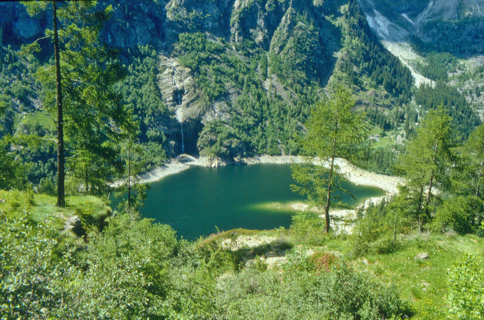 A spasso per il Piemonte: il lago di Antrona nato nel ‘600 dopo una frana