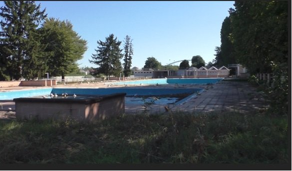 La piscina comunale di Alessandria: come era nel passato e come è oggi nel presente